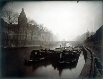 Eugène atget, eugène, eugene, atget, exposition, photo, photographie, photos, photographies, paris, carnavalet, rétrospective, moma, bnf, biographie, oeuvre, citation, man ray, ray, man, mac orlan