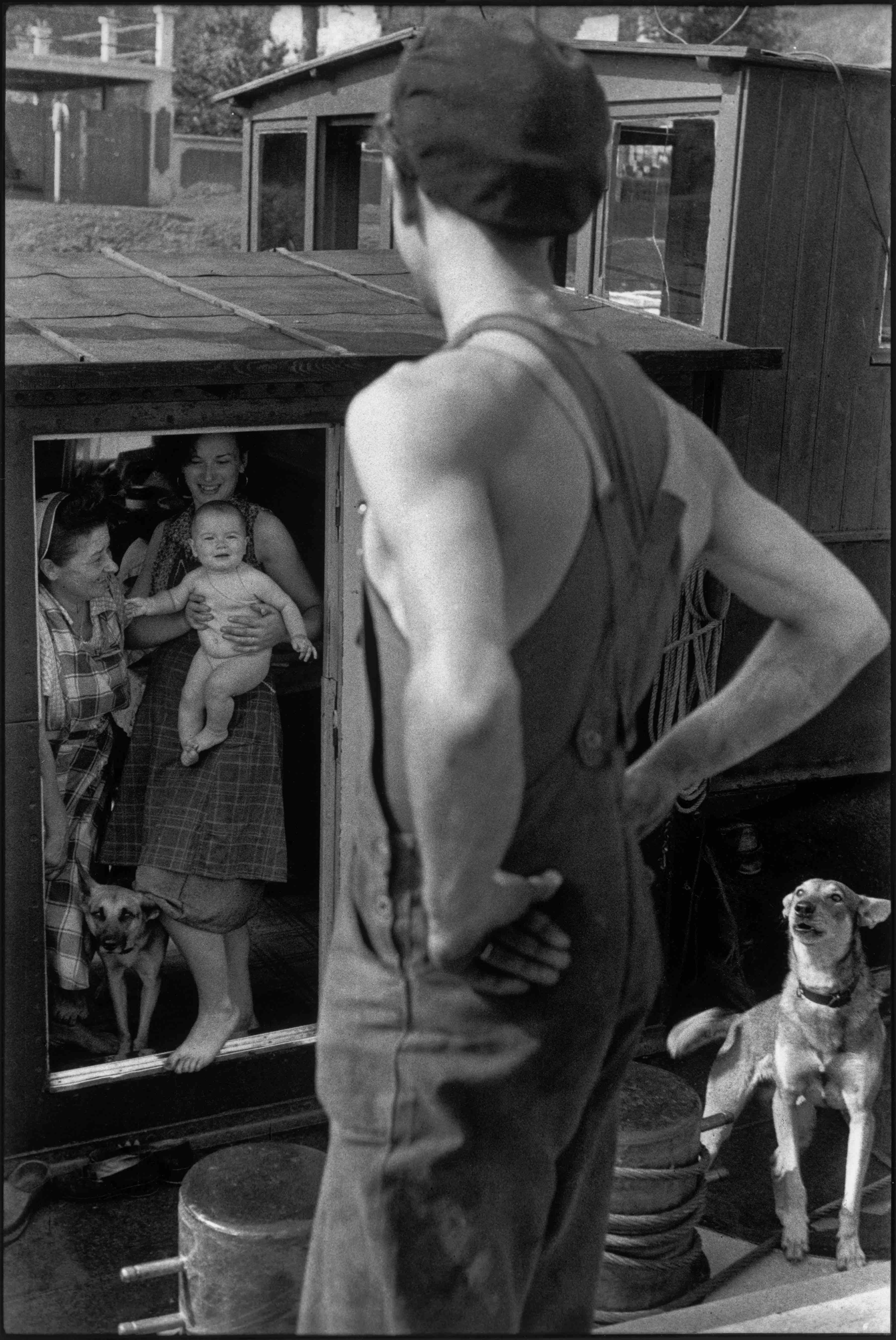 henri cartier-bresson, musee carnavalet, bibliotheque nationale de france, photographie, paris, engagement, vingtieme siecle