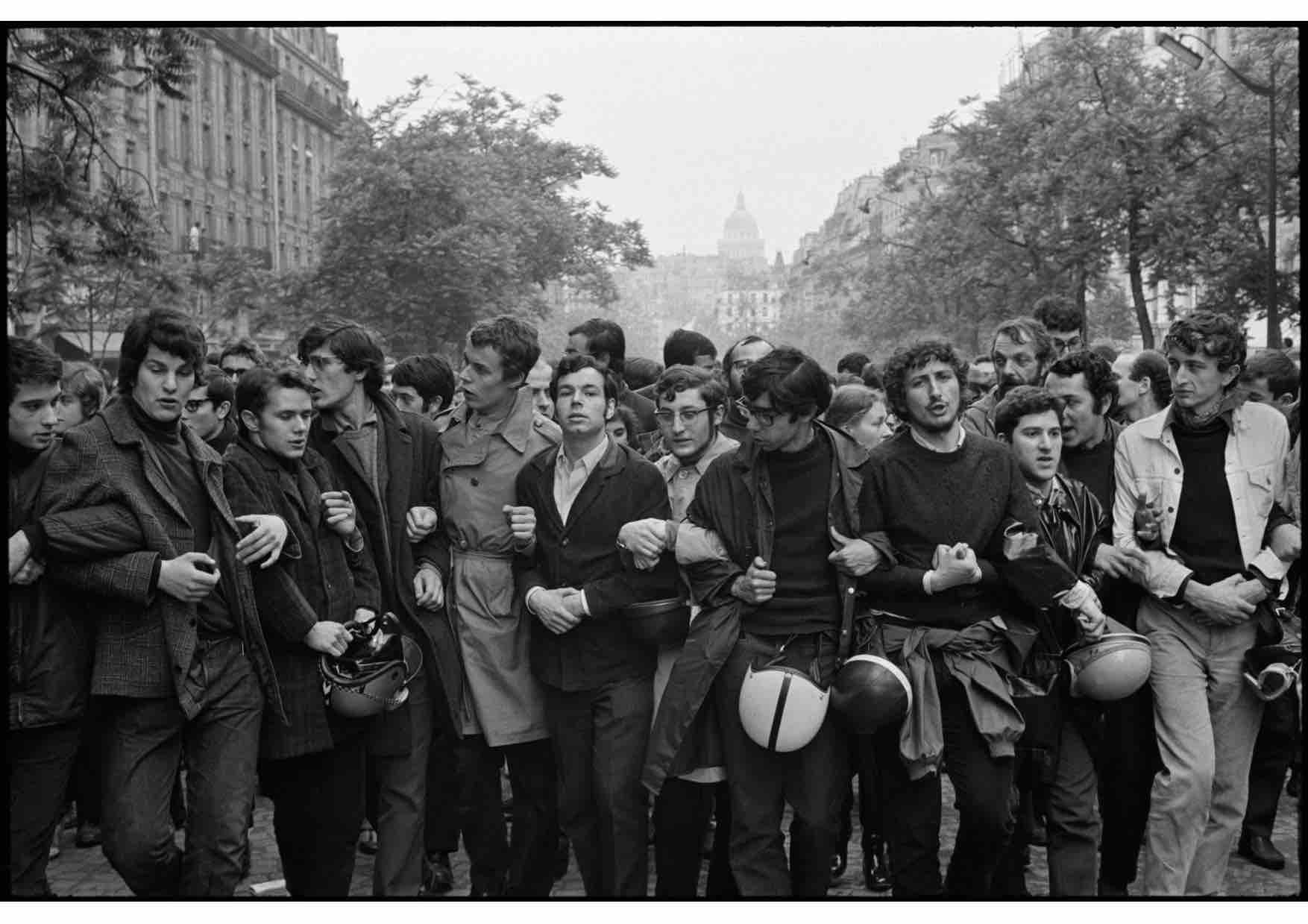 henri cartier-bresson, musee carnavalet, bibliotheque nationale de france, photographie, paris, engagement, vingtieme siecle