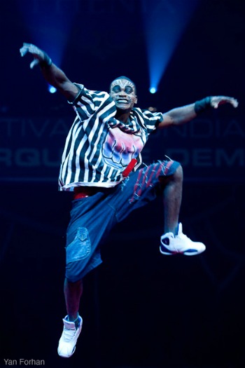 urban, spectacle, cirque, hip-hop, colombie, cali, artiste, circolombia, acrobate, cirque, circus, île seguin, urbain, rythme, danse, chant, costume