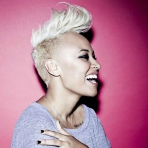 emeli sandé, musique, soul, next to me, daddy, écosse, chant, heaven, cd, disque, sortie, artiste, chanteuse, écossaise, tatouage, alicia keys, Frida Kahlo, Jacqueline du Pré, nina simone, Bjrk