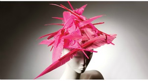 hats, an anthology, expo, exposition, exhibition, salem, usa, peabody essex museum, museum, musée, chapeau, coiffe, sarah jessica parker, couvre-chef, anthologie, stephen jones, chapelier