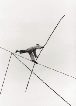 Izis, exposition, paris des rêves, Lituanie, Paris, Hôtel de ville, Izraël Biderman, Ecole humaniste, Cartier-Bresson, Doisneau, Ronis, Manuel Bidermanas, Armelle Canitrot, Maq