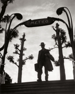 Izis, exposition, paris des rêves, Lituanie, Paris, Hôtel de ville, Izraël Biderman, Ecole humaniste, Cartier-Bresson, Doisneau, Ronis, Manuel Bidermanas, Armelle Canitrot, Maq