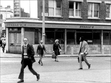 chris, killip, what happened, what, happened, great, britain, grande bretagne, john smith, john, smith, the girl, chewing gum, photo, photographie, bal, exposition, paris, le bal, rétrospective