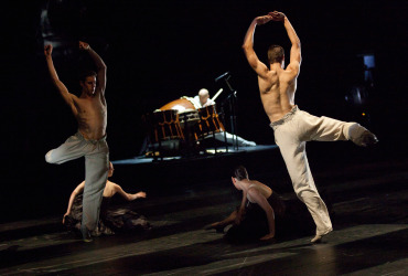 Jiri Kylian, Kaguyahime, opéra bastille, Marie-Agnès Gillot,
danse, chorégraphe, contemporain, lune, japon