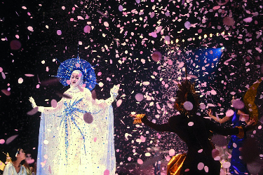 Exposition, une histoire idéale de la mode contemporaine, mode, fashion, défilé, haute-couture, musée des arts décoratifs, jean-paul gaultier, thierry mugler, azzedine alaa, yves saint-laurent